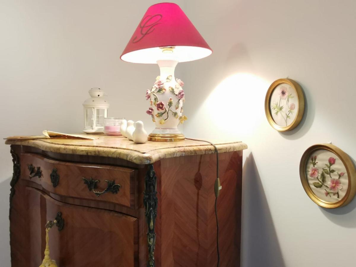 Les Chambres De Capucine Carcagny ภายนอก รูปภาพ