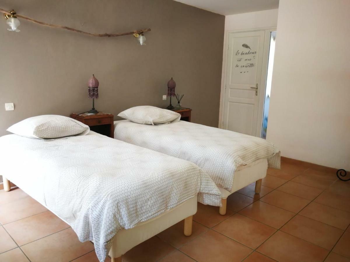 Les Chambres De Capucine Carcagny ภายนอก รูปภาพ